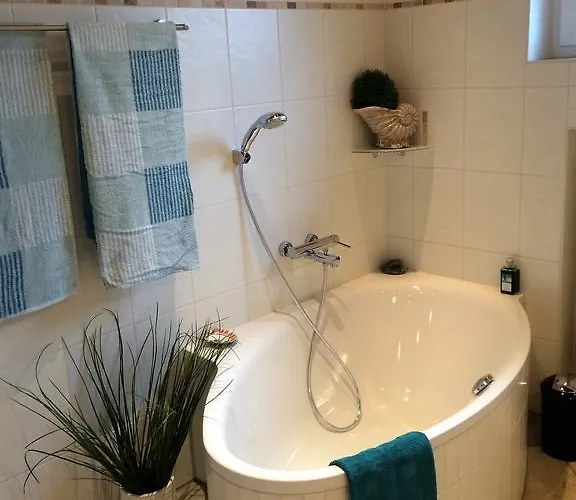 Faas לינה וארוחת בוקר 3*